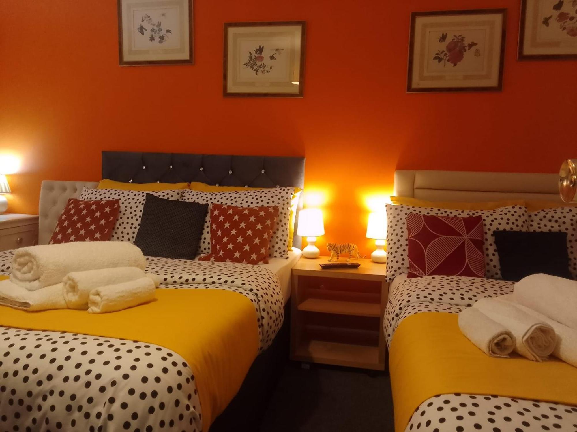 Cosy Stay In Walsall By Ideal Home Bloxwich Exteriér fotografie